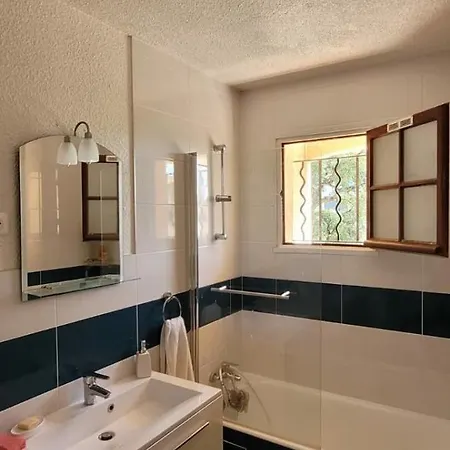 Proche Yourhostehelper Appartamento